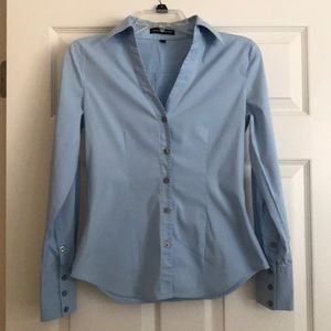 Express v-neck button up (item 025)
